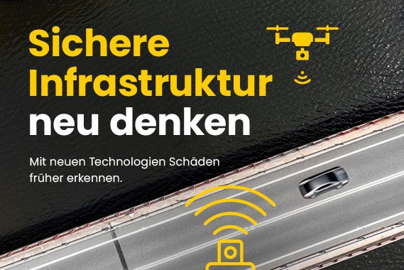 Das Projekt des Monats: Gruppe von Mitarbeiter*innen in einem Büro